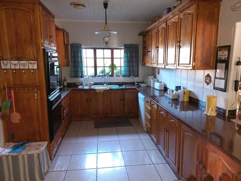 6 Bedroom Property for Sale in Lamberts Bay Western Cape